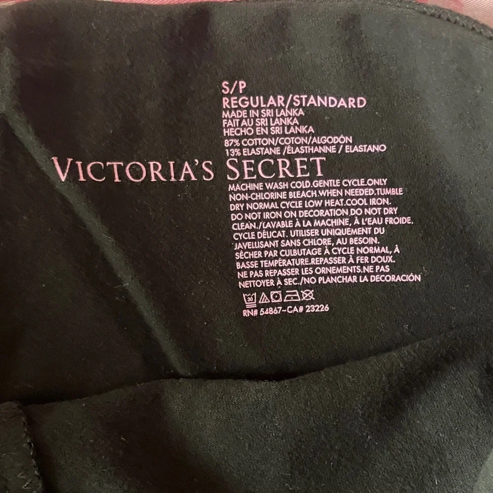 Victoria's Secret yoga black and Gray Leggings - Picture 4 of 6